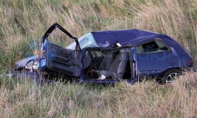 Tremendo vuelco cerca de Suárez: una mujer quedó atrapada entre los fierros retorcidos del auto