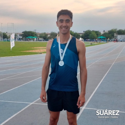 Máximo Peratz es subcampeón argentino en 400 metros y campeón argentino en Posta 4x400