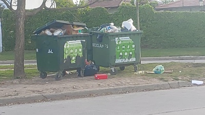 Todos los fines de semana los Puntos Limpios desbordan de basura