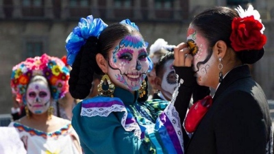 VIDEO: Día de Muertos en México: el retorno de una fiesta internacional