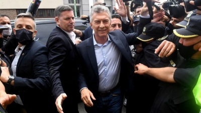 Procesaron a Mauricio Macri por el presunto espionaje a familiares del ARA San Juan