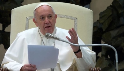 Papa Francisco: "Me hacen llorar las historias de niños explotados"