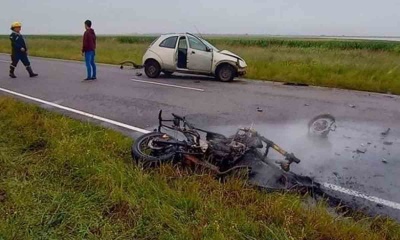 Ruta 86: mueren dos jóvenes en un choque frontal entre una moto y un auto