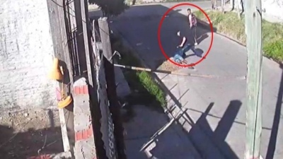 Video: asesinan brutalmente "a botellazos" a un adolescente de 16 años