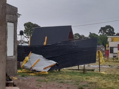 Destrozos y caos en Villa Serrana La Gruta