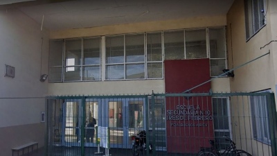 Un profesor les pedía "algo a cambio" a sus alumnas para aprobarlas