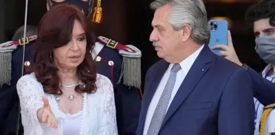 Pedidos desesperados para que Alberto Fernández reaccione y la última estocada de Cristina Kirchner