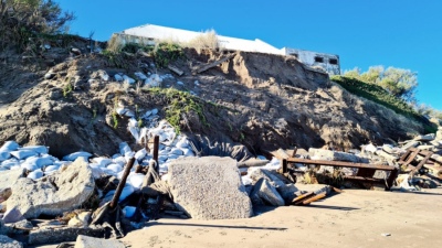 Triste y preocupante postal de la costa en el balneario Pehuen Co