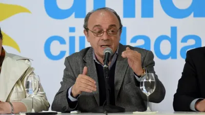 Leopoldo Moreau: “El Gobierno tiene que jugar fuerte, apelar a un DNU para frenar la suba de precios”