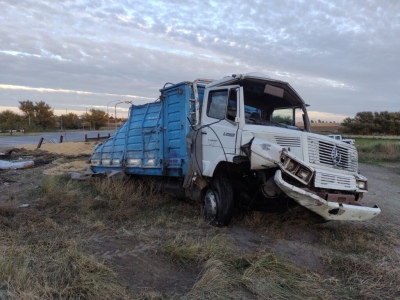 Tren arrolló un camión en el paso a nivel de Pigüé, sobre ruta 67