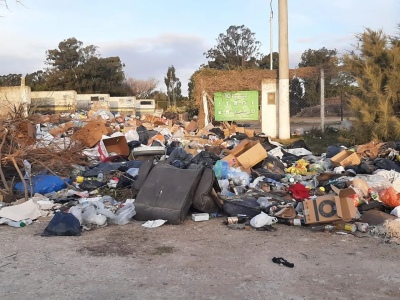 El concejal Ezequiel Filipuzzi se queja del estado del reciclado en Huanguelén