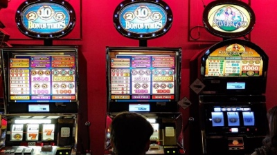 Ganó 100 millones de pesos en el casino y se niegan a pagarle por "deshonesto"