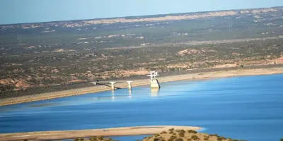 Desesperada búsqueda de un mendocino: estaba pescando en Luján de Cuyo, su barco se dio vuelta y desapareció