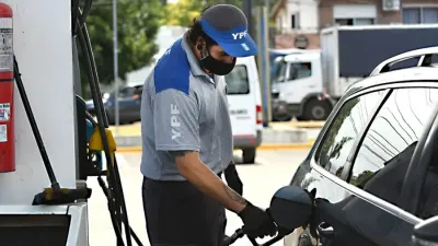 YPF aumentó en promedio 7,5% los precios de la nafta y el gasoil