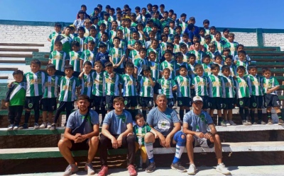 Sus alumnos perdieron la final de un torneo de fútbol y él les dio una lección con una conmovedora arenga