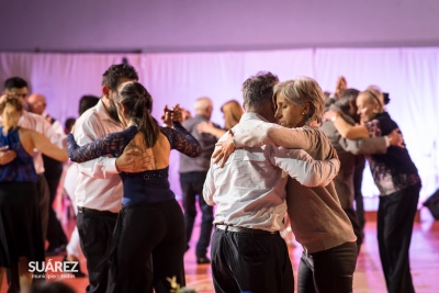 Una noche a pura milonga se vivió en el polideportivo municipal