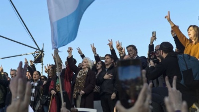 "El odio, afuera": qué dice el documento que leyeron en Plaza de Mayo