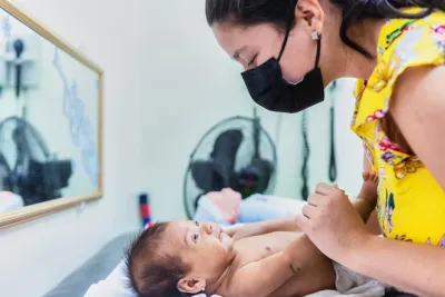 Un abrazo piel a piel que impactó a más de 2 millones de vidas en la región