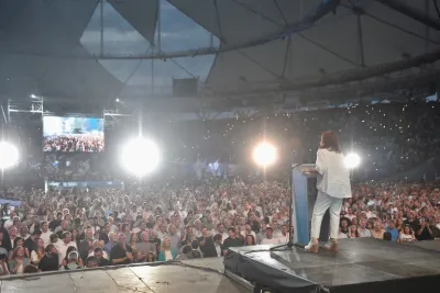 “Cristina presidenta”: con un estadio rebalsado de expectativa, cómo se vivió desde adentro el acto de CFK en La Plata