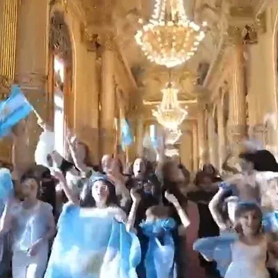 El conmovedor aliento del Coro de Niños del Teatro Colón a la Selección Argentina