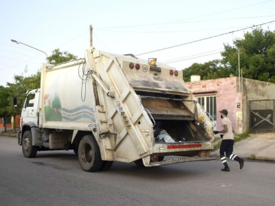 Tras el fallecimiento de un recolector de residuos, los trabajadores exigen mejoras en seguridad laboral y cambio de jefatura