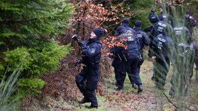 Conmoción en Alemania: dos nenas de 12 y 13 años asesinaron a puñaladas a una compañera en medio de un bosque