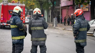 Tragedia en Floresta: hay dos muertos y 21 heridos tras el derrumbe de una casa