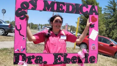 Una joven de Santa María se recibió de médica en la UNS cursando gran parte de la carrera en Pigüé y Coronel Suárez