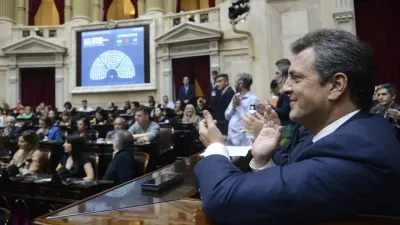 Diputados busca dar sus últimas muestras de actividad antes de la campaña y aún espera blanqueo de Massa