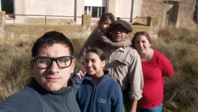 Una familia llegó a Estela para que no siga siendo un "pueblo fantasma"