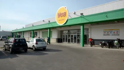 Intentaron saquear el supermercado Vea de Villa Mitre