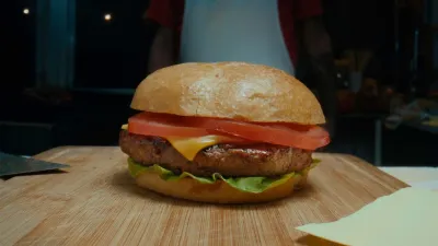 Cientos de argentinos pusieron a prueba una hamburguesa hecha con inteligencia artificial