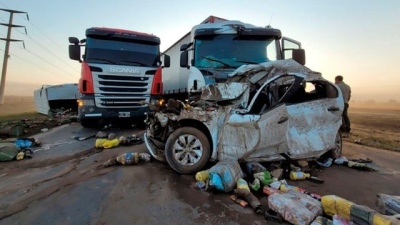 Córdoba: un muerto y 17 heridos por un choque en cadena en medio de un temporal de viento y tierra