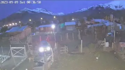 VIDEO: Se hizo de día en plena madrugada: una extraña luz cruzó el cielo de Bariloche y sorprendió a todos