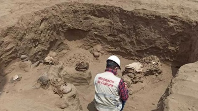 Excavaban para instalar una tubería de gas y descubrieron accidentalmente ocho tumbas prehispánicas