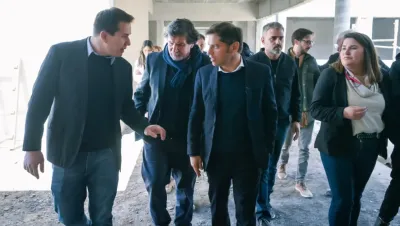 Kicillof recorrió avances de obras de hábitat e infraestructura educativa en tres municipios de la zona