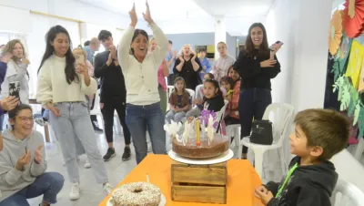 El cumpleaños sorpresa a Noha, un mimo al alma en medio de tanto dolor