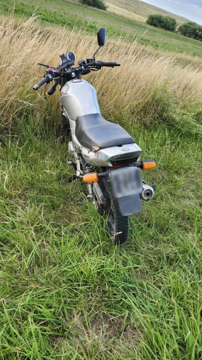 Choque entre un auto y una moto en la ruta 76, entre San Eloy y Sierra de la Ventana