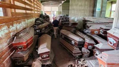 Hallaron más de 500 ataúdes y 200 bolsas con restos humanos en depósitos del cementerio de La Plata