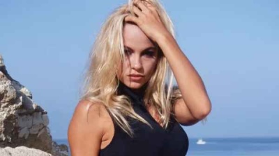 Pamela Anderson reveló que su mejor experiencia fue con un hombre de 80 años en Buenos Aires: “Nunca lo olvidé”