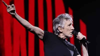 Roger Waters fue despedido de la compañía musical BMG por sus declaraciones antisemitas