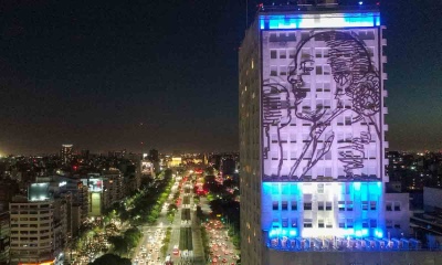 Apagaron la luz de la imagen de Evita en la 9 de Julio