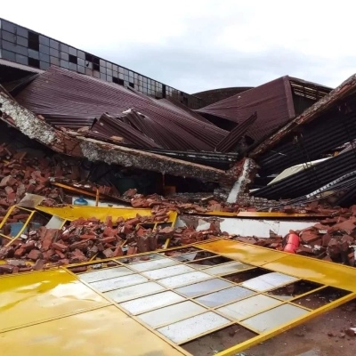 Imágenes impactantes: la tormenta hizo estragos en Nueve de Julio y se acerca al AMBA