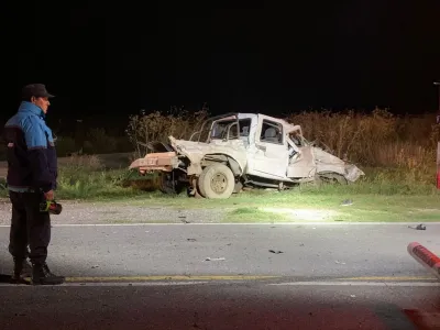 Un muerto en un choque entre camioneta y camión cerca de Tres Arroyos