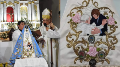 Bordaron el encuentro del Papa y Javier Milei en el manto de la Virgen y se la entregarán al Presidente