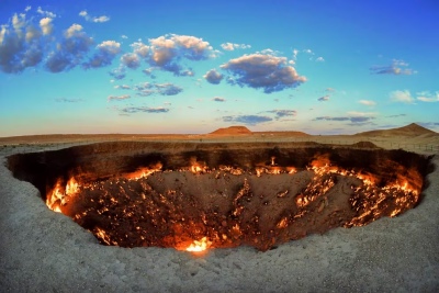 Qué es la “Puerta del Infierno” y por qué lleva décadas ardiendo