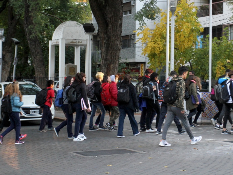 Las claves del programa ”Te Sumo”, que apunta a dar empleo a jóvenes de entre 18 y 24 años