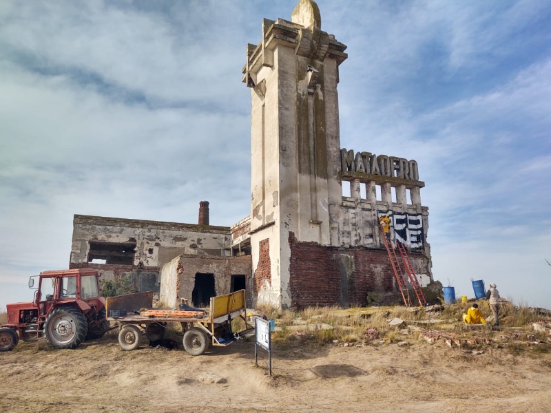 Matadero de Epecuén: polémica por el patrimonio vulnerado por activistas veganos