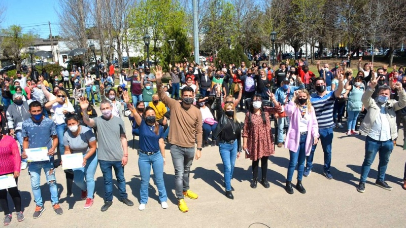 Denuncian compra de votos: un municipio K repartió heladeras, estufas y tarjetas