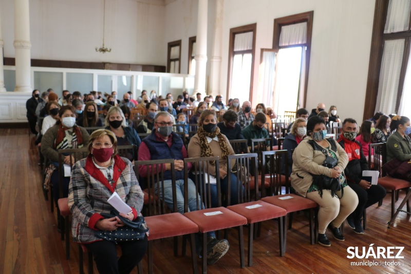 Más de 100 familias pasaron a ser titulares de su vivienda